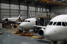 航空機製造メーカー